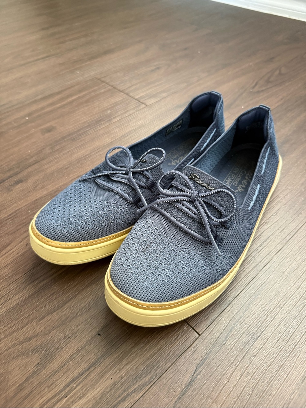 Skechers Air Cooled Memory Foam Navy Knit Slip On Sneakers Deck Boat Shoes Sz 9